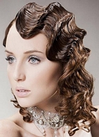 fryzury długie włosy, modne uczesanie dla kobiet  24